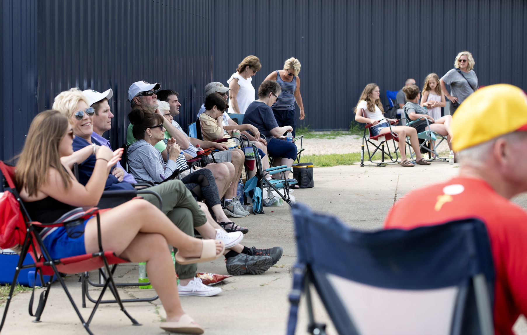 COVID-19 Spectators gather to baseball #1